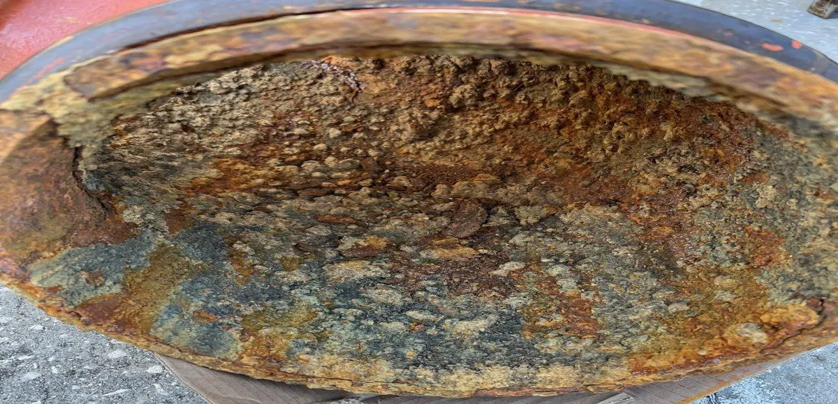 Rust removed from defense-contractor equipment with VertKleen HCR